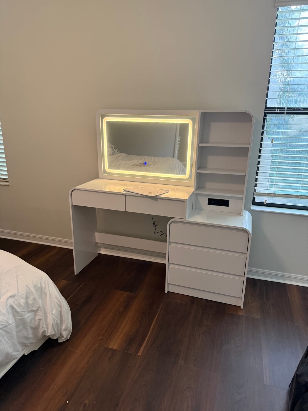 Assembled LED vanity with mirror and drawers